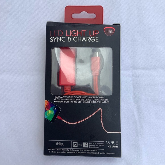 iHip Red Micro USB Sync & Charge - Picture 1 of 6